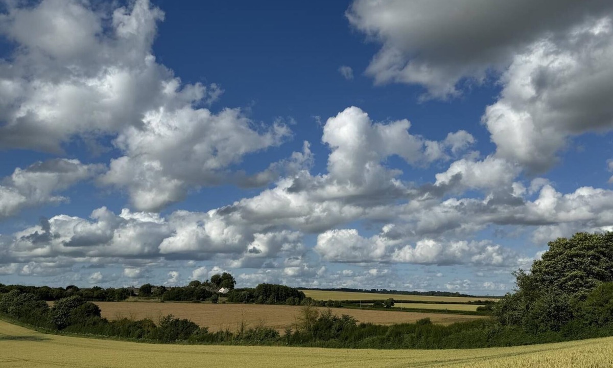 Sherborne House | 1 Bed in Clatcombe (oc-s33309)