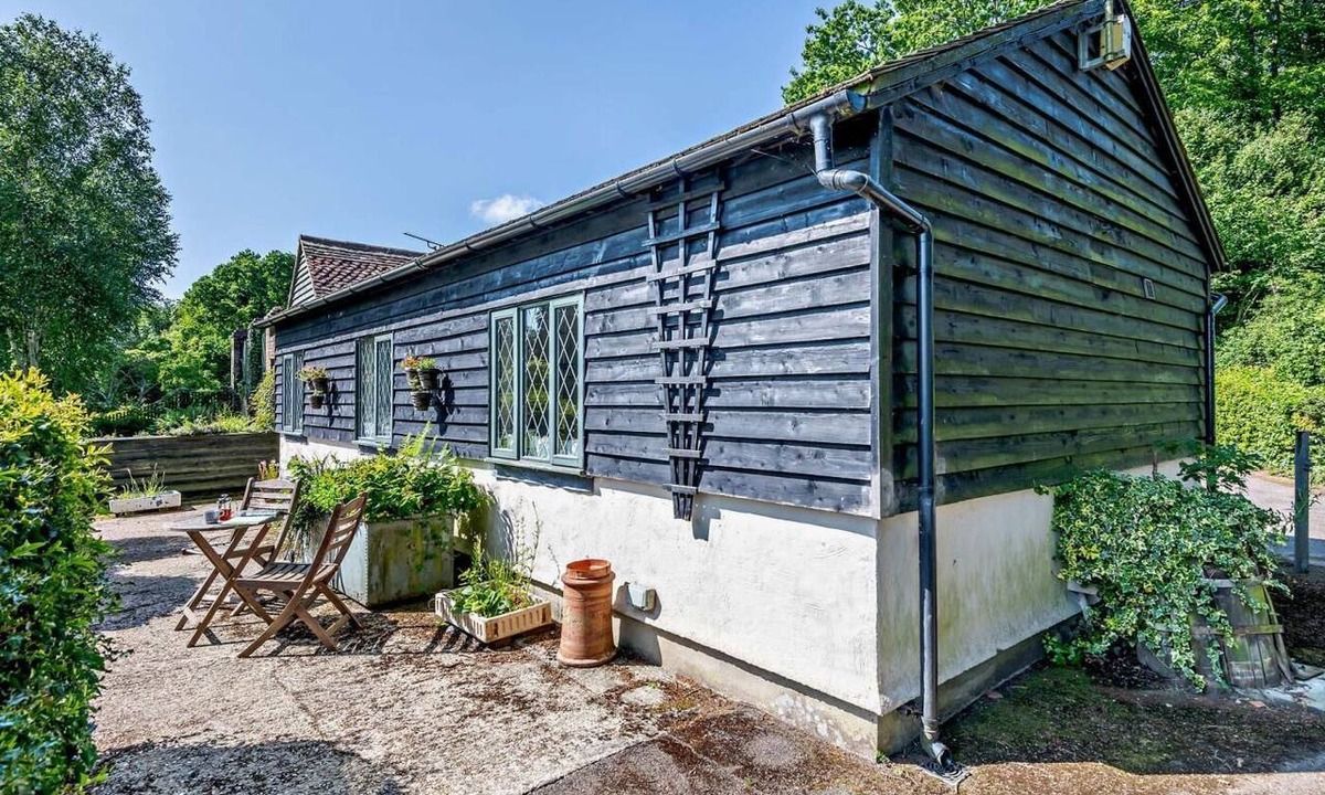 Lamberhurst Cottage | 1 Bed in Tunbridge Wells (oc-79180)