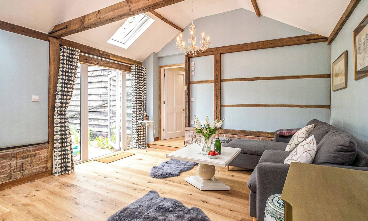 Woodbridge Cottage | 1 bedroom accommodation in Hacheston, near Wickham Market