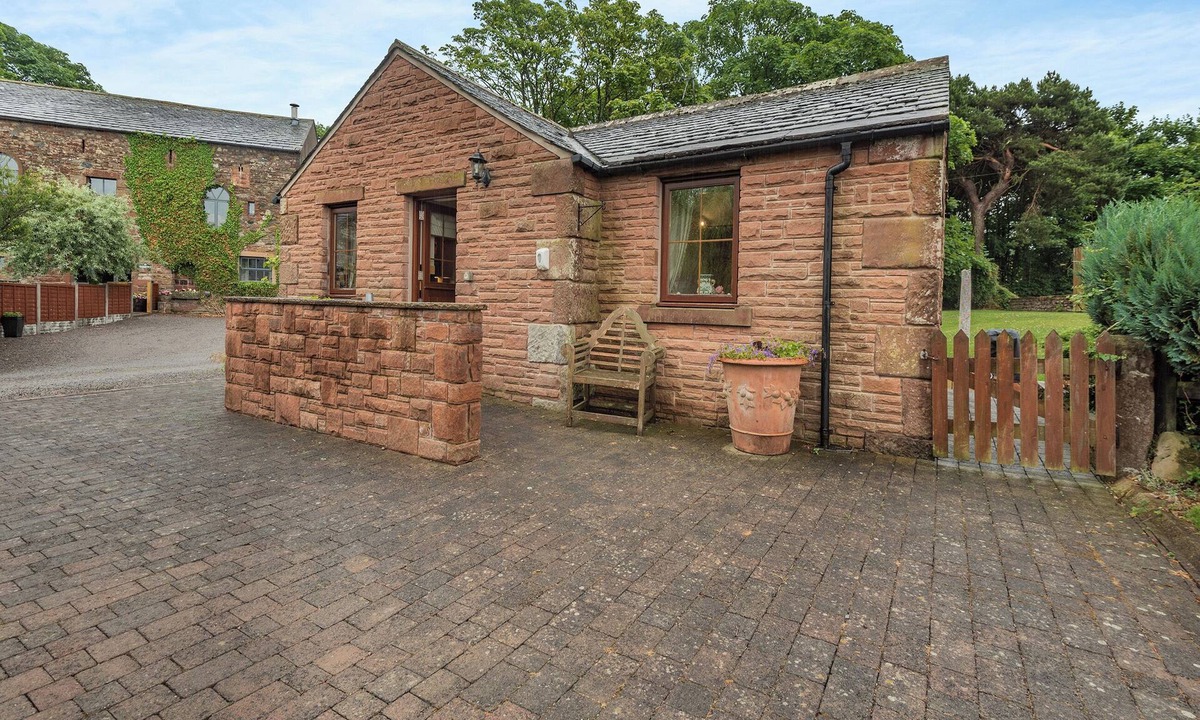 Wigton Cottage | 1 bedroom accommodation in Arkleby, near Cockermouth