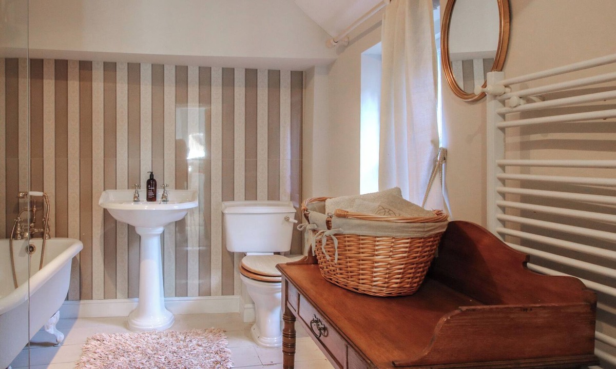 Ludwel Cottage | 10 Upper Linney