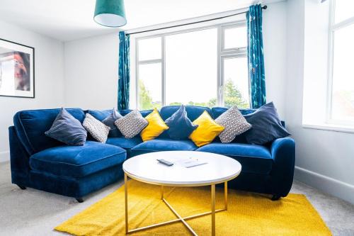 Westbourne Apartment | #159 Cozy Flat Near Bournemouth Beach - Sleeps 10