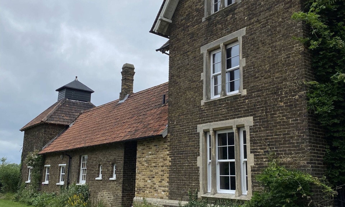 South Ockendon House | 19th Century Farmhouse within easy reach of London
