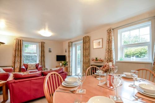 Little Haven House | 2 Bed in Broad Haven oc-h33632