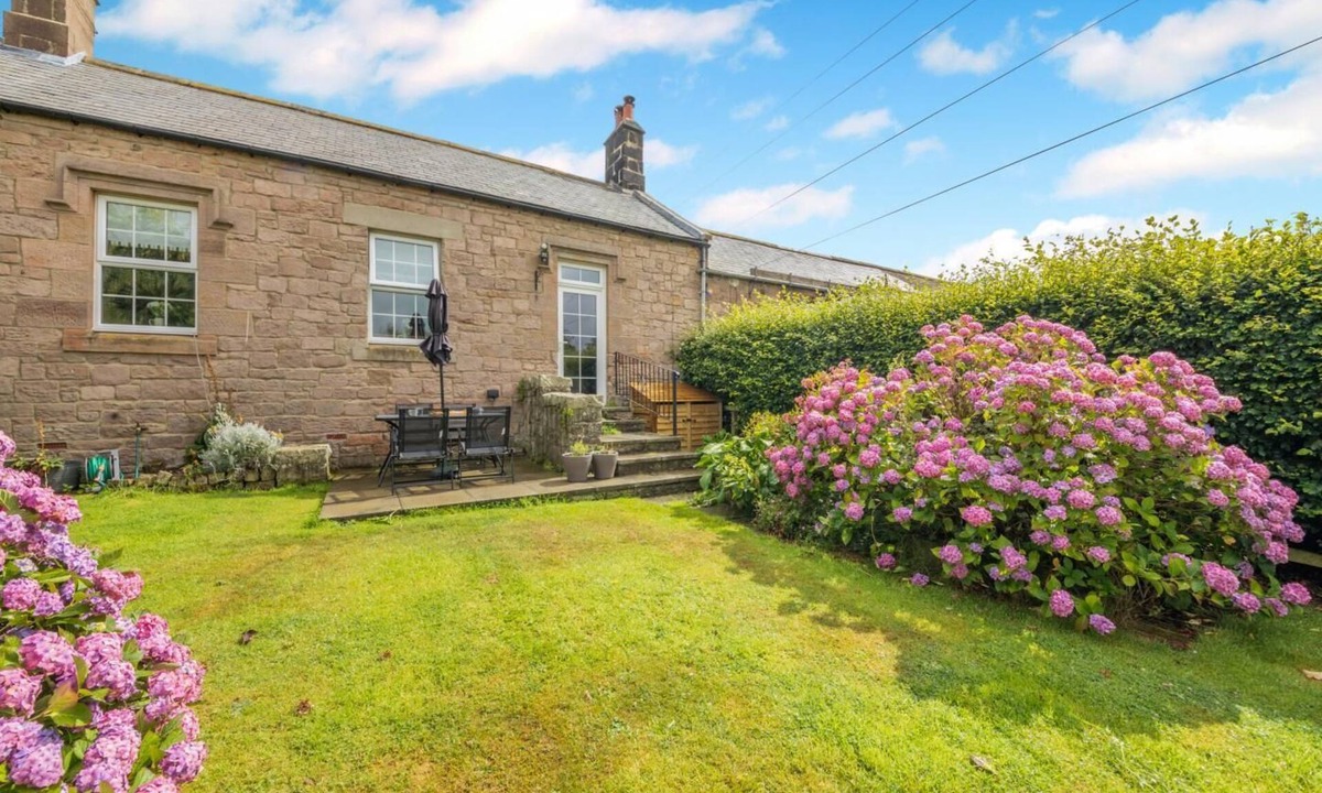 Chathill House | 2 Bed in Chathill (oc-d32671)