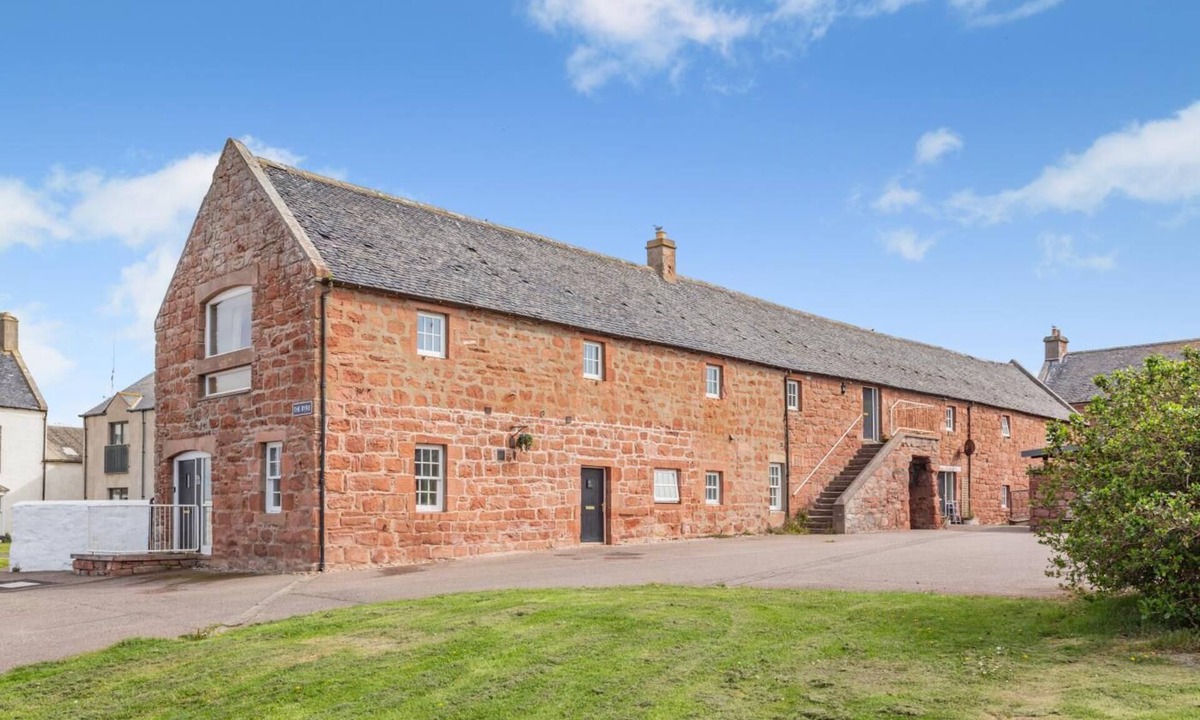 Cromarty Apartment | 2 Bed in Cromarty (oc-s32047)