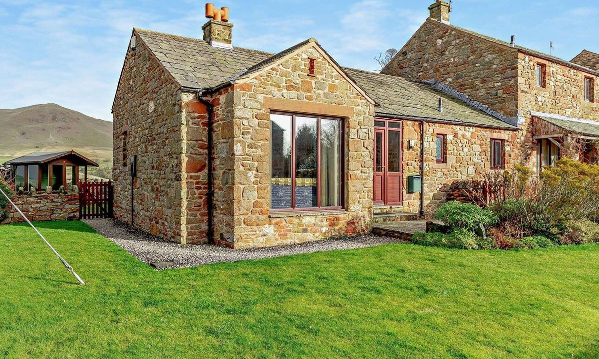 Dufton Cottage | 2 Bed in Dufton (91029)