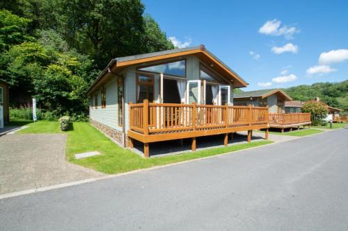 Narberth Cabin | 2 Bed in Stepaside oc-pw9184