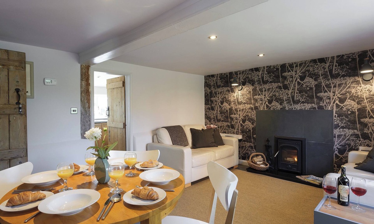 Blythburgh Cottage | 2 bedroom accommodation in Blythburgh, near Southwold
