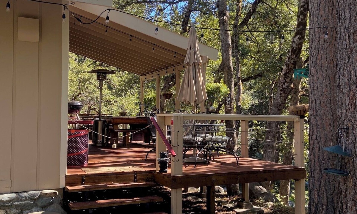 Sierra City House | 2-bedrooms; master bedroom + guest bedroom. includes queen bed and one bunk bed.