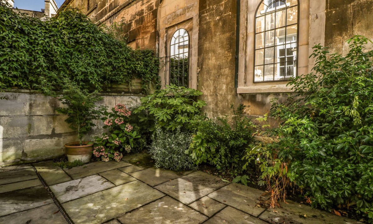 Bath Cottage | 23 Daniel Street