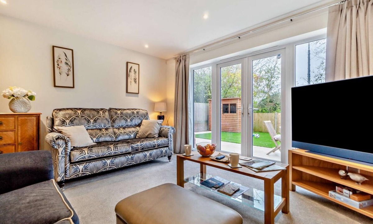 Framlingham Cottage | 3 Bed in Framlingham (oc-f30353)