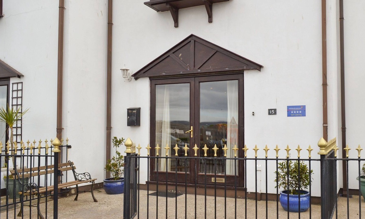 Crosby Cottage | 3 bedroom accommodation in Castletown