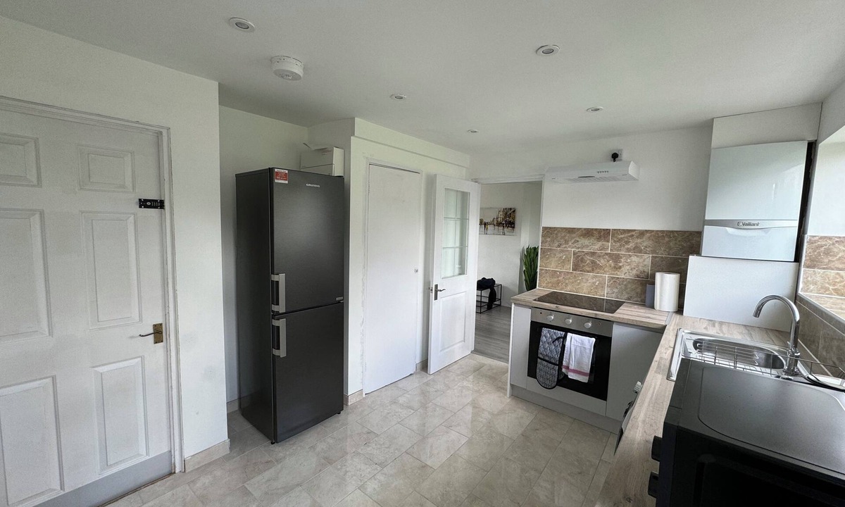 Reading House | 3-Bedroom Cosy Reading House