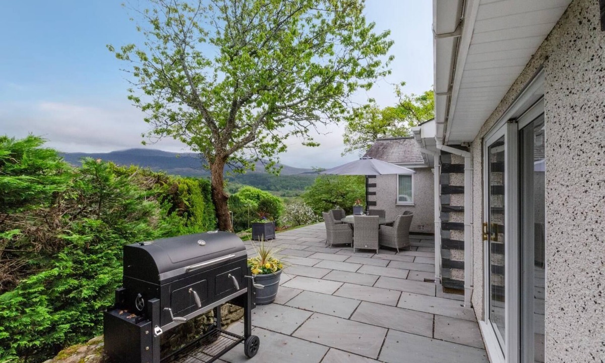 Llanelltyd Cottage | 4 Bed in Dolgellau (oc-95142)