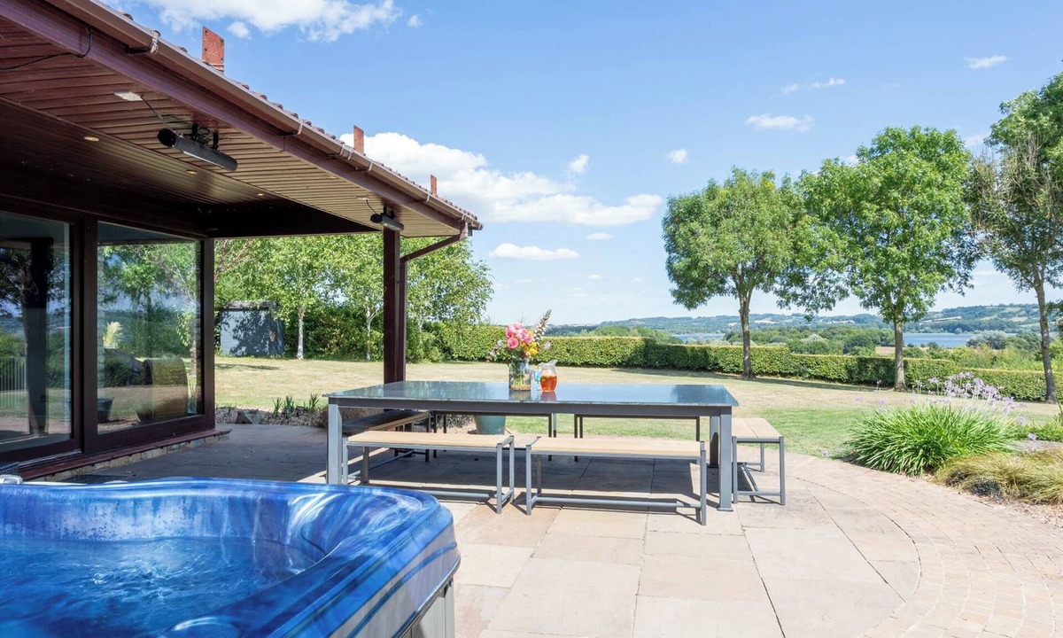Compton Martin Cottage | 4 bedroom accommodation in Chew Stoke