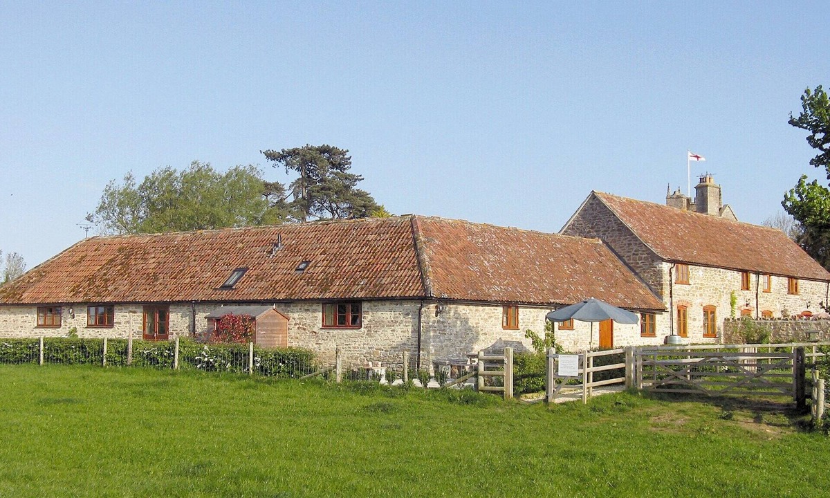 Sherborne Cottage | 4 bedroom accommodation in Leigh, Sherborne