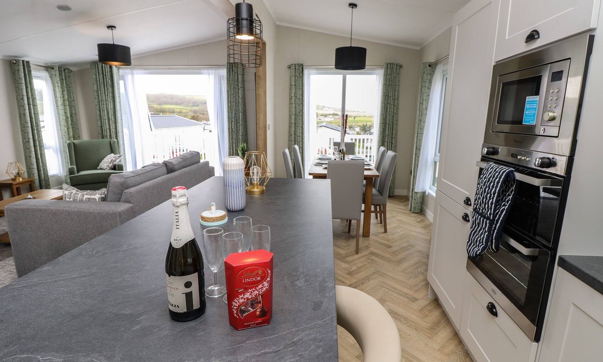 Bembridge Cottage | 48 Crosswinds