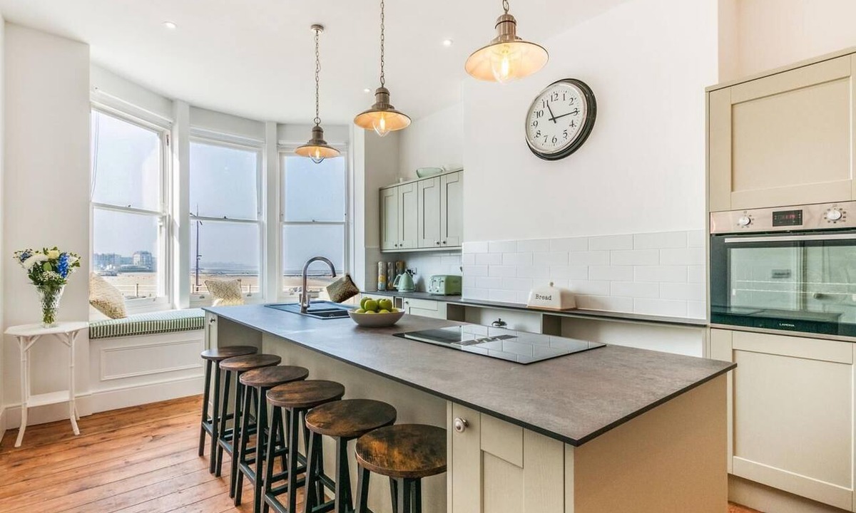 Margate Old Town Cottage | 5 Bed in Margate (oc-86551)