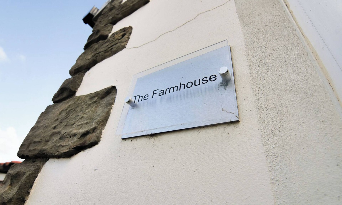 York Cottage | 6 bedroom accommodation in Murton, near York