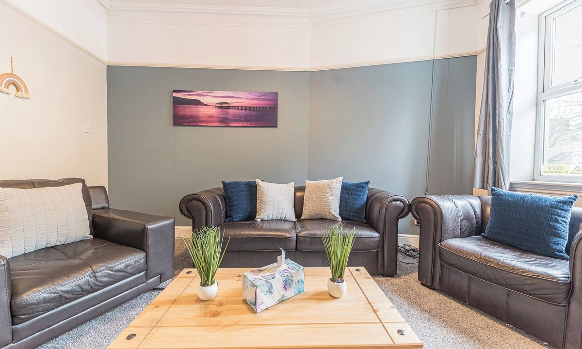 Stainburn House | 74 HARRINGTON ROAD, pet friendly, with a garden in Workington
