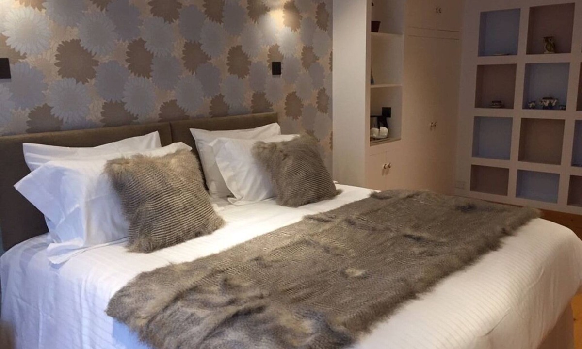 Glastonbury Bed & Breakfast | 8 Owls B&B