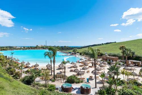 Casares Apartment | Alcazaba Lagoon & Private Beach Costa del Sol