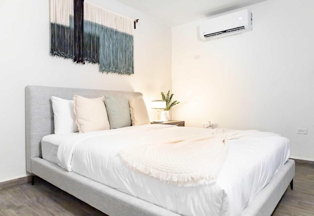 Dorado Pueblo Apartment | AQUA Terrazas Studio 4 - Oceanfront, Pool & Terrace Views