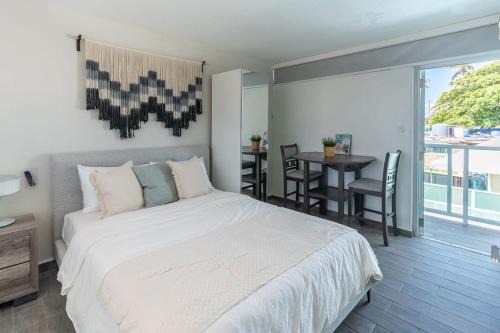 Dorado Pueblo Apartment | AQUA Terrazas Studio 5 - Oceanfront, Pool & Local Dining