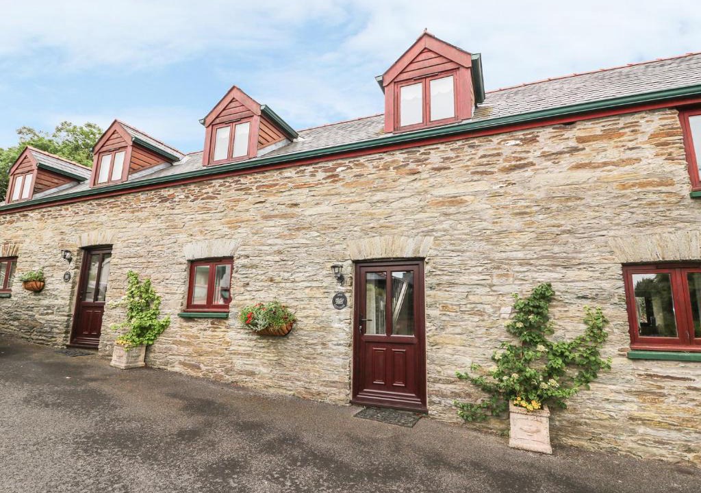 Llandysul House | Ash Cottage