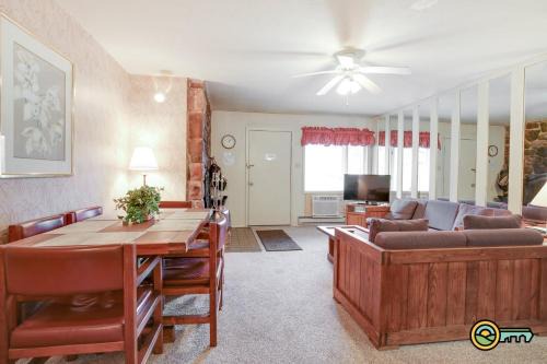 Mount Jackson House | Aspen East Unit #116