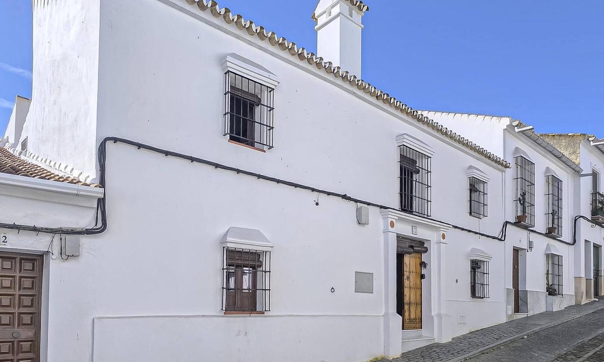 Castilblanco de los Arroyos House | Awesome home in Castilblanco de los Ar