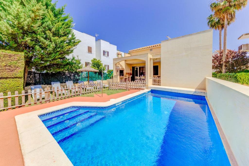 Puerto de Pollensa Villa | Beach Villa Pinaret