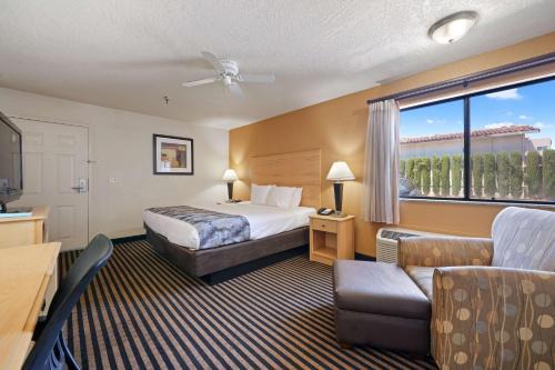 Manteca Hotel | Best Western Plus Executive Inn & Suites