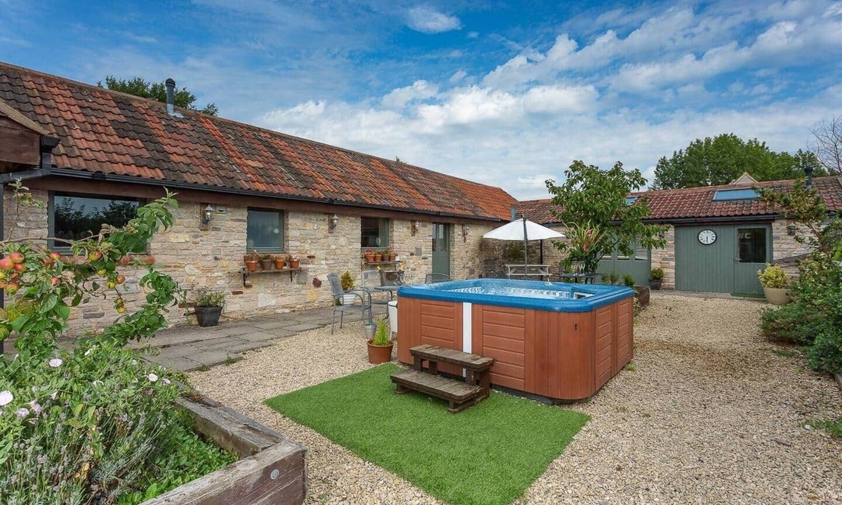 Upton Cheyney House | Bramley Barn