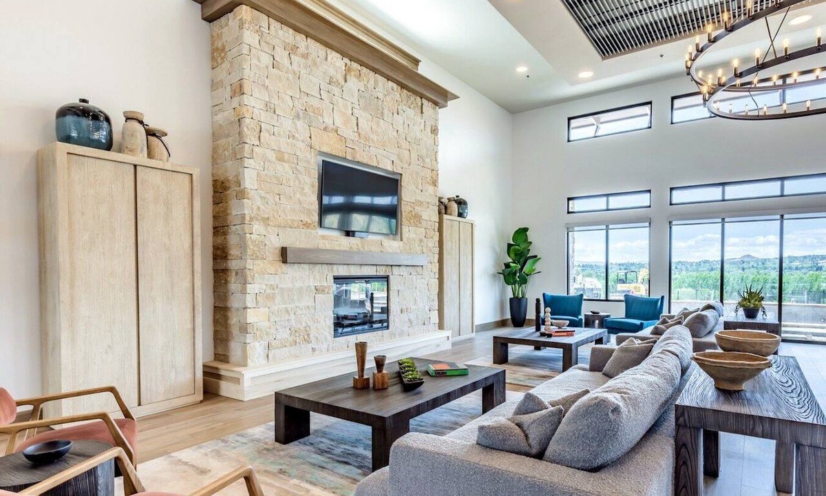 West University Apartment | Brand New 2BR - 2 King Beds Pool Gym