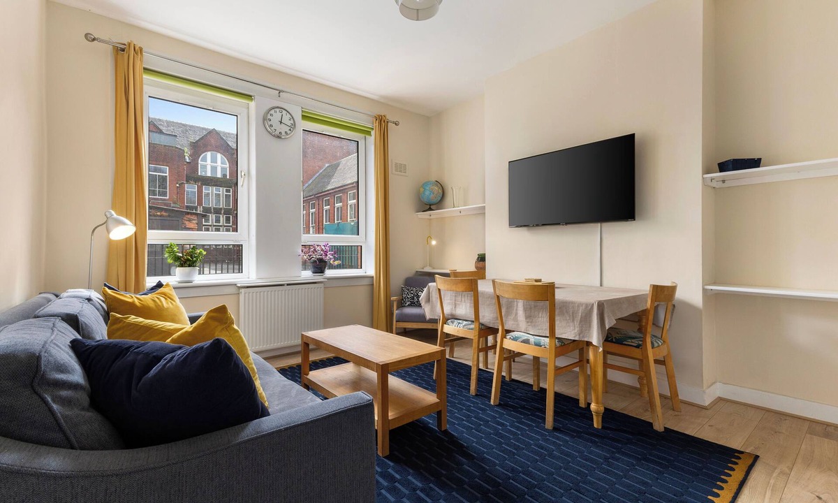 Maryhill House | Bright & Cozy Stay in Glasgow’s Vibrant West End