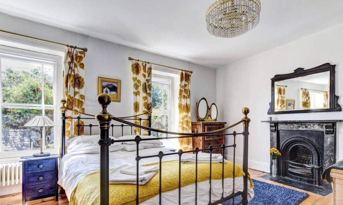 Llansteffan House | Bwthyn y Bardd in Llansteffan