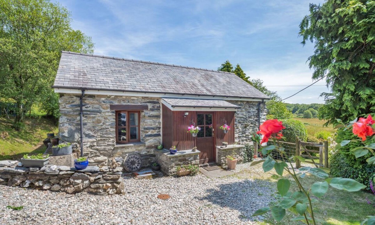 Beddgelert House | Bwythyn Y Wennol, Beddgelert