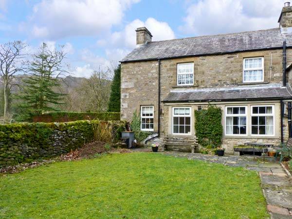 Langcliffe Cottage | Cabin ∙ 2 bedrooms ∙ 4 guests