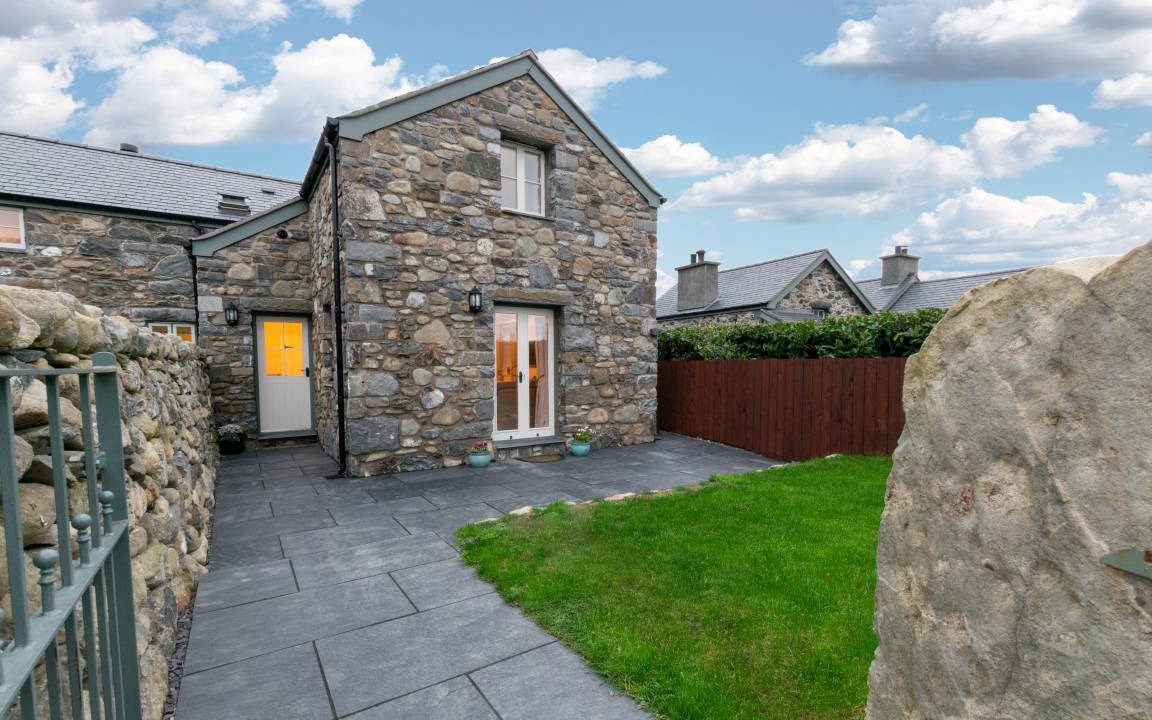 Rowen Cottage | Cae Mawr