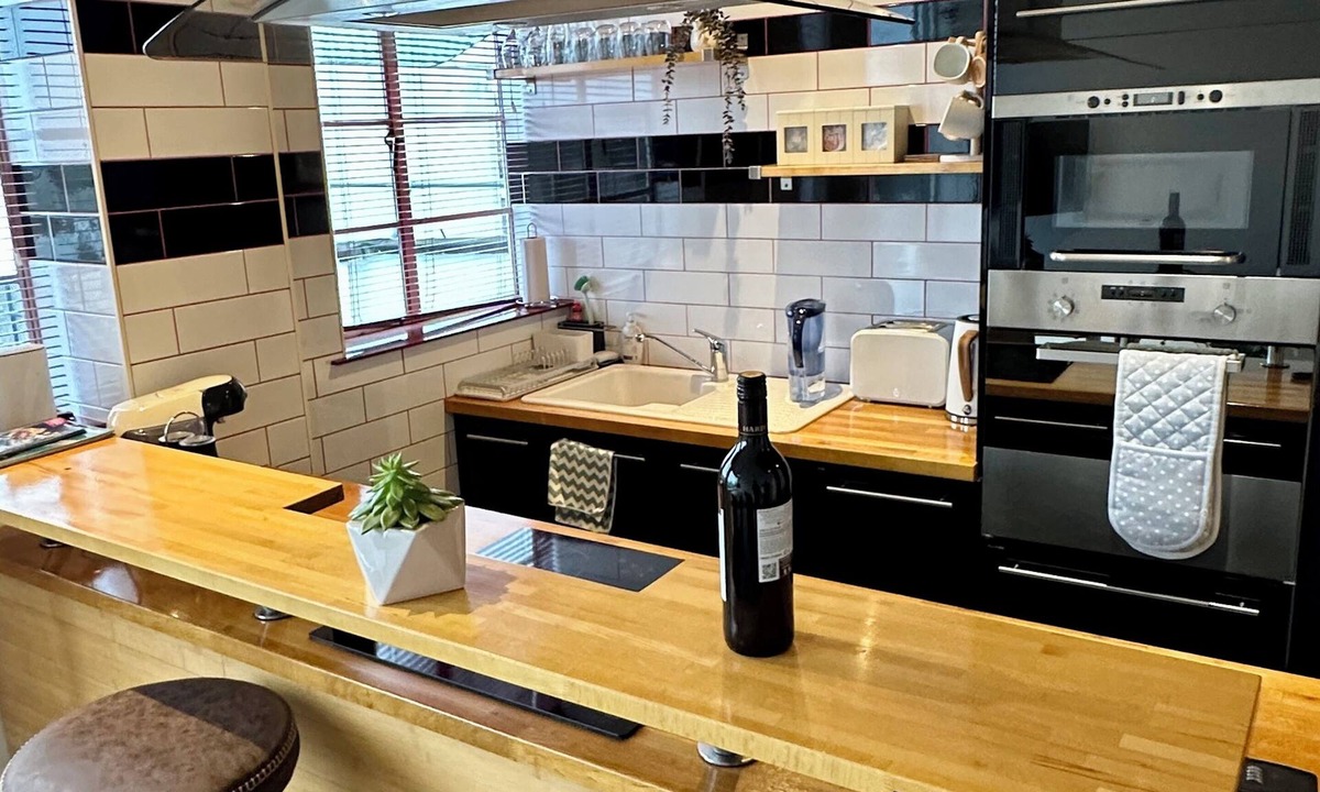 Camden Town Apartment | Camden Skyview Quality Apartment