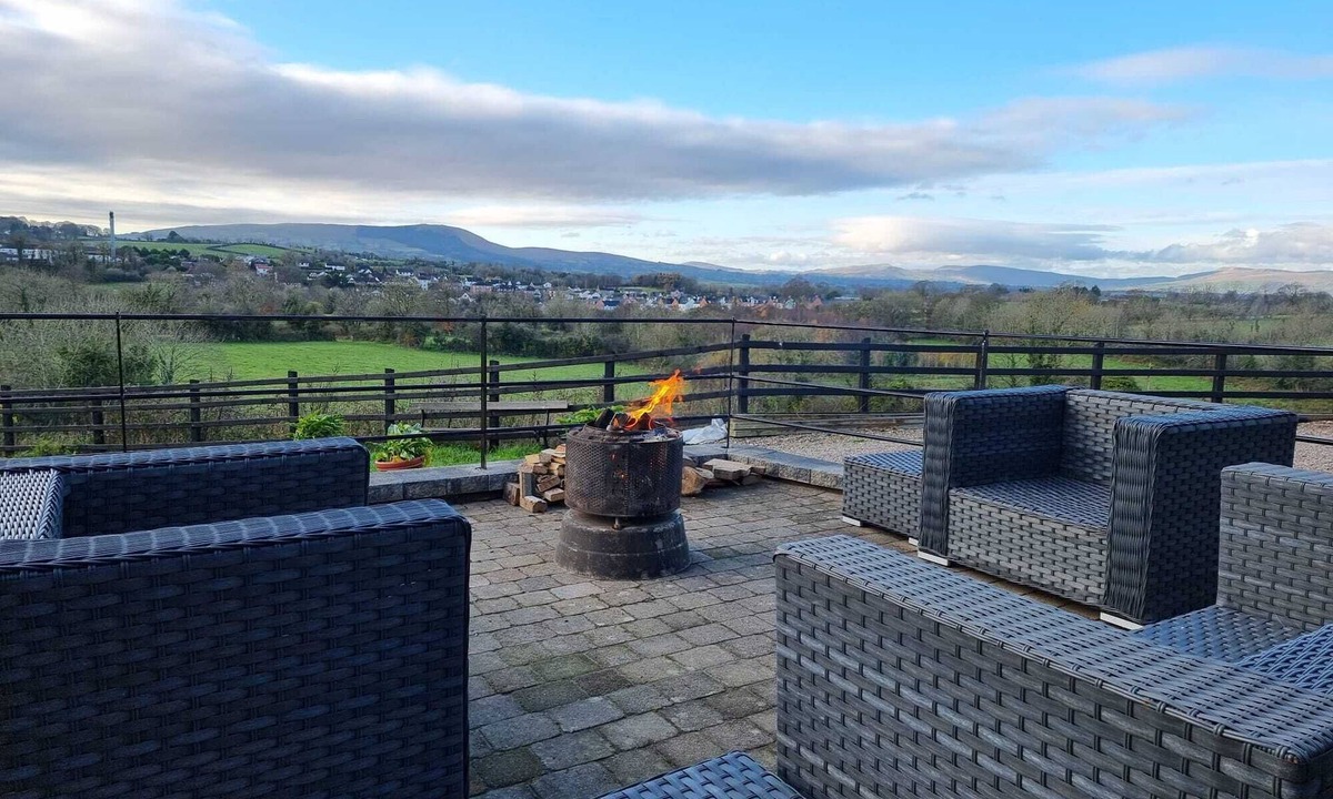 Magherafelt House | Captivating 4 Bedroom House in Northern Ireland