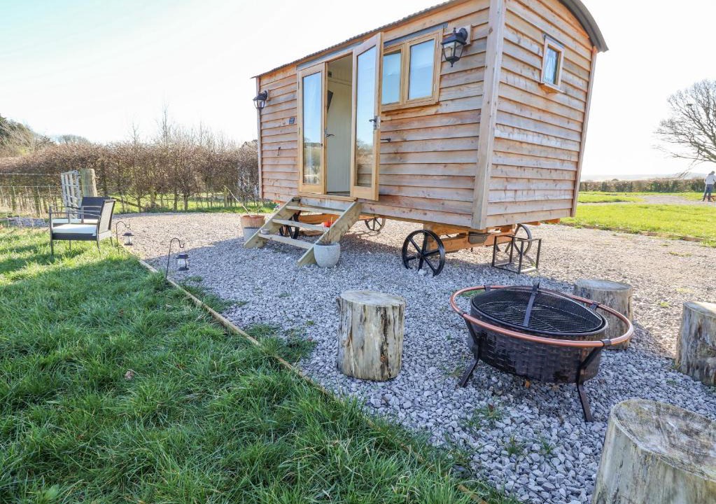 Gwaenysgor Near Prestatyn House | Cariad Bach