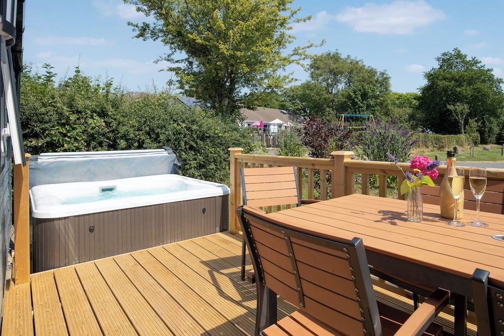 Kilgetty House | Cedar 2 Pet Friendly