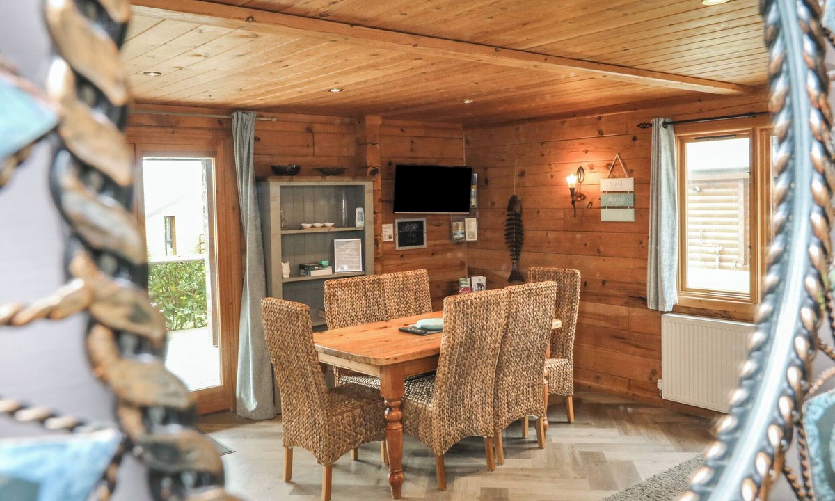 Winkleigh Cottage | Cedar