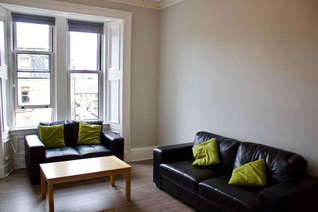 Marchmont Apartment | Central 2 Bedroom Flat in Leafy Marchmont