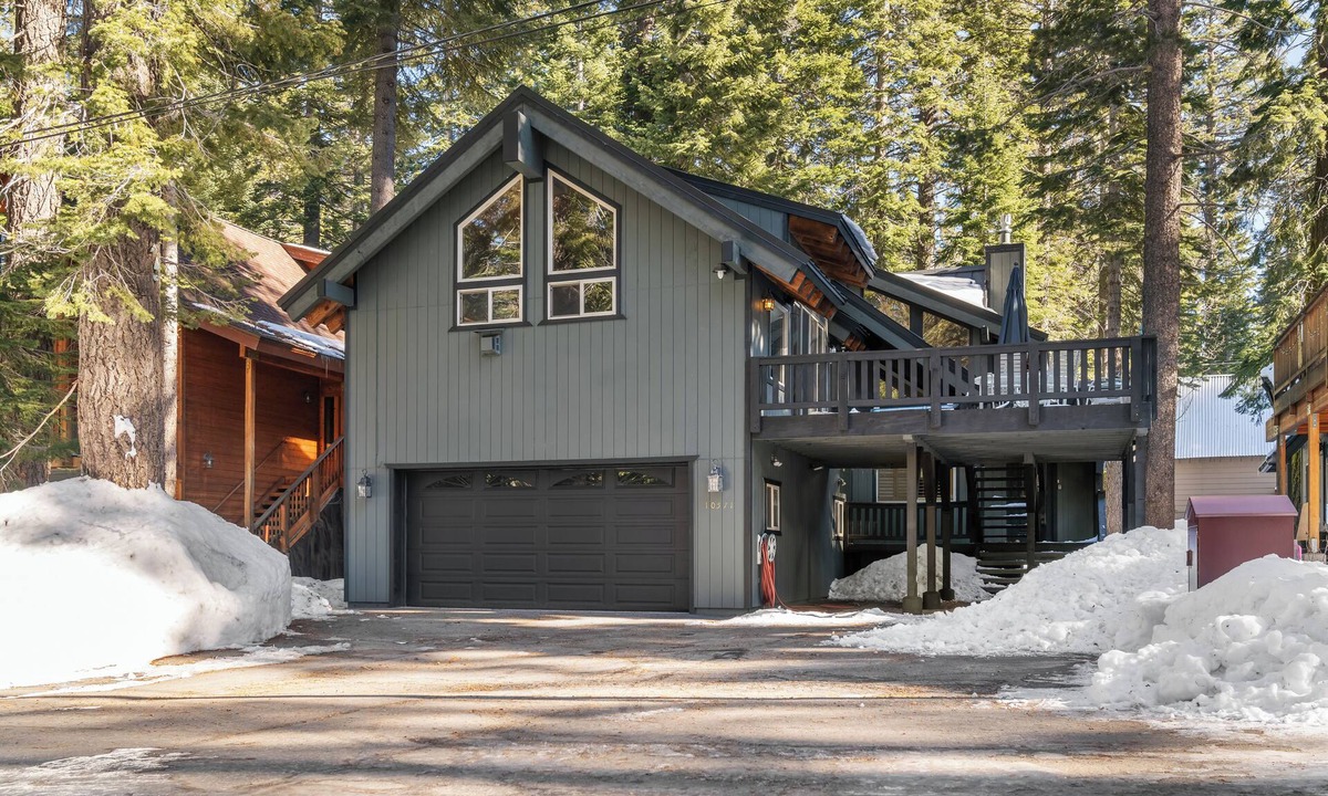 Donner Lake Woods Cabin | Charming 3-bedroom cabin in marvelous Truckee with WiFi