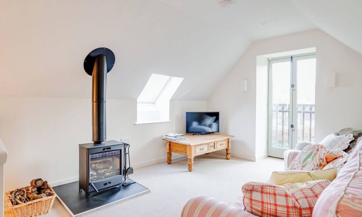 Pointington House | Charming Coach House Retreat Near Sherborne Abbey