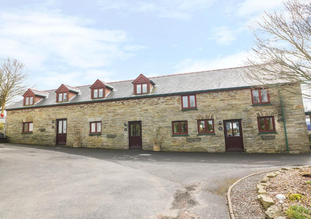 Llandysul House | Cherry Cottage